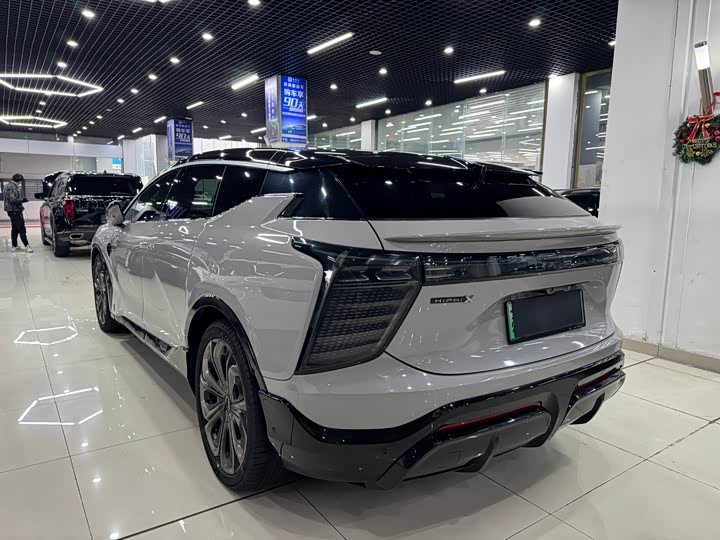 Фото 3 - HiPhi X