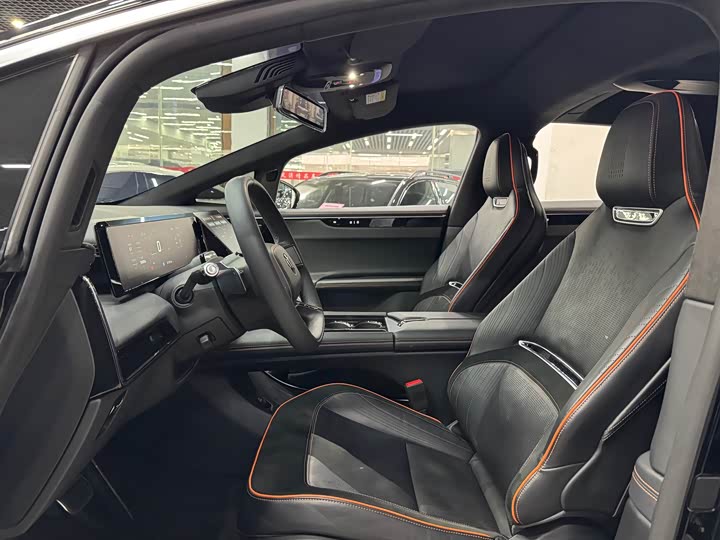 Фото 7 - HiPhi X