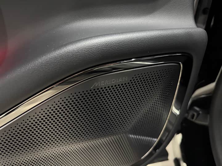 Фото 8 - HiPhi X