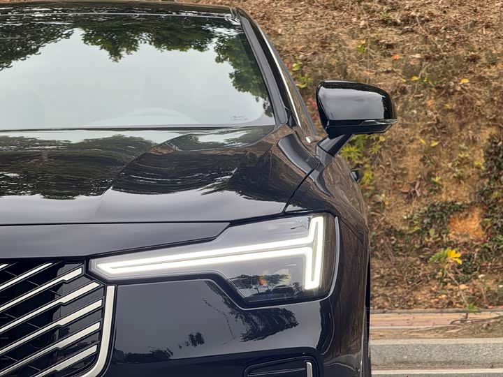 Фото 5 - Volvo S90