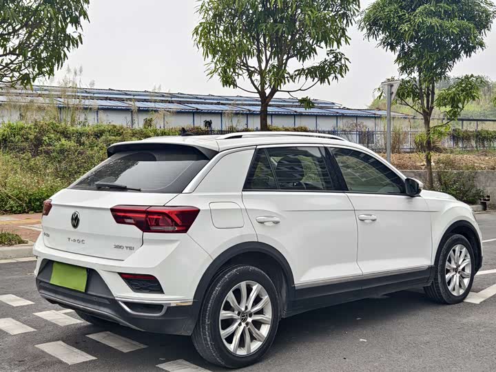 Фото 5 - Volkswagen T-Roc