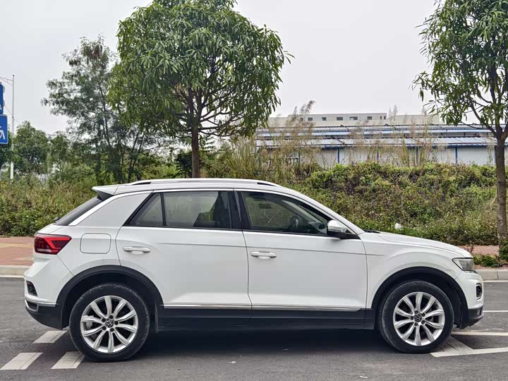 Фото 6 - Volkswagen T-Roc