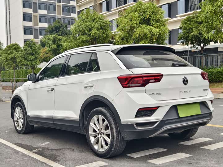 Фото 8 - Volkswagen T-Roc