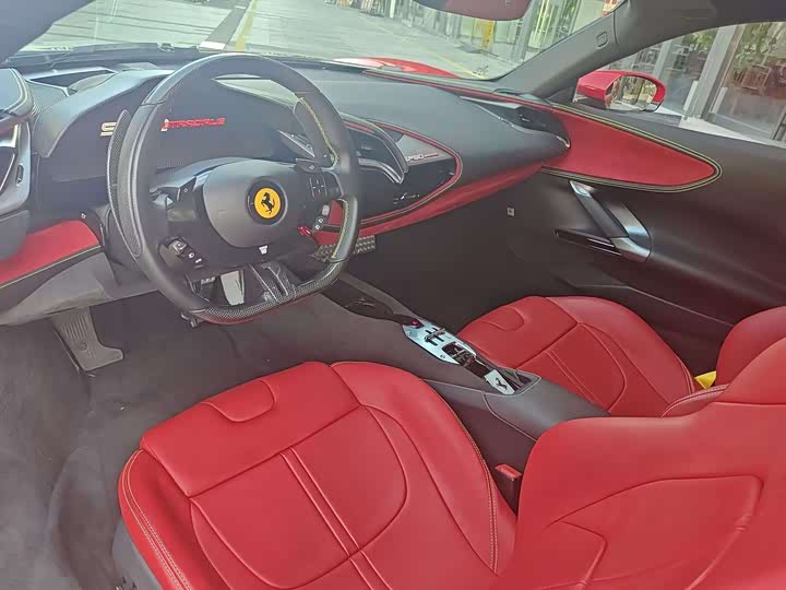 Фото 8 - Ferrari SF90