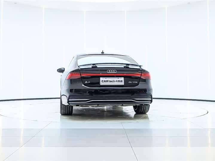 Фото 4 - Audi A7