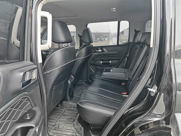 Фото 7 - Tank 300