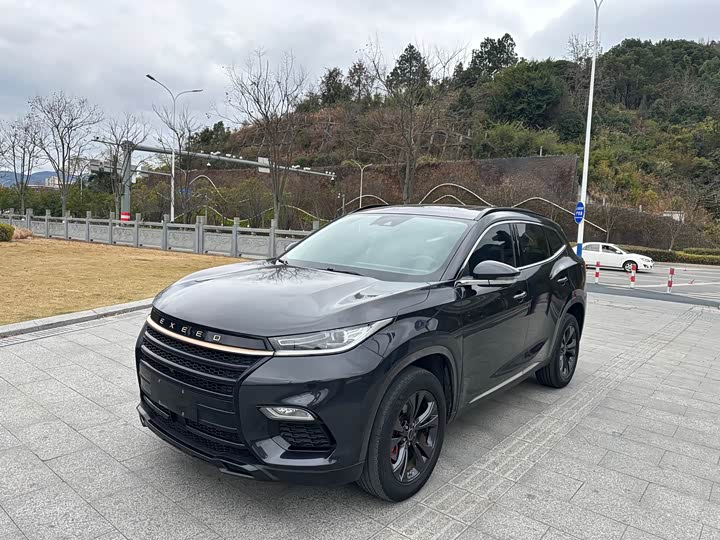 Фото 1 - Exeed TX