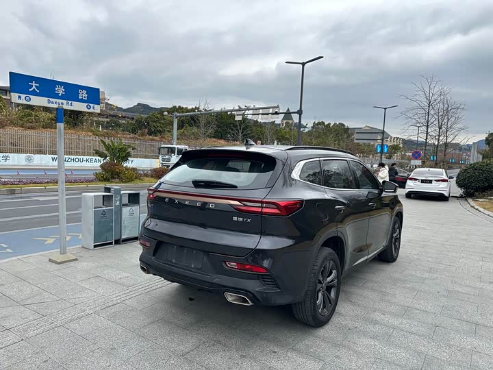 Фото 5 - Exeed TX