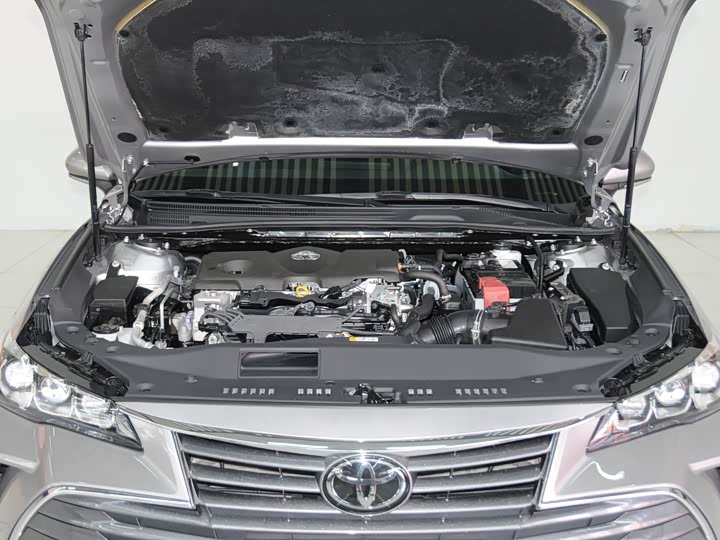 Фото 7 - Toyota Avalon