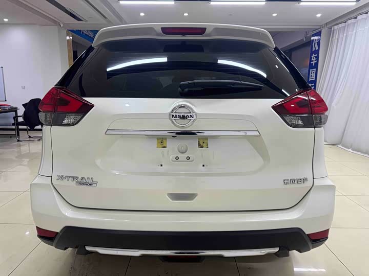 Фото 5 - Nissan X-Trail