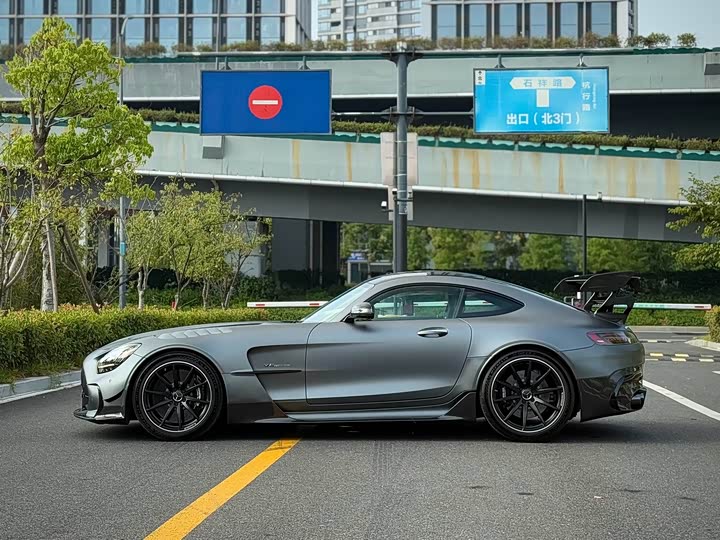 Фото 4 - Mercedes-Benz AMG GT
