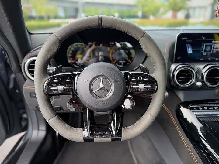 Фото 8 - Mercedes-Benz AMG GT