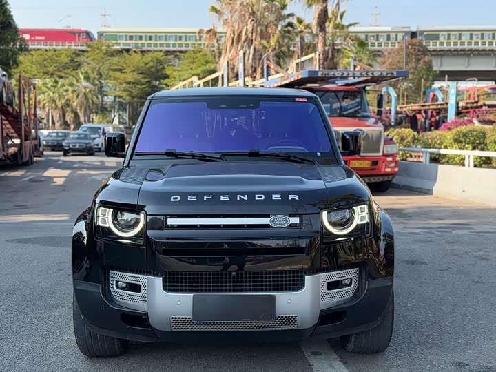 Фото 2 - Land Rover Defender