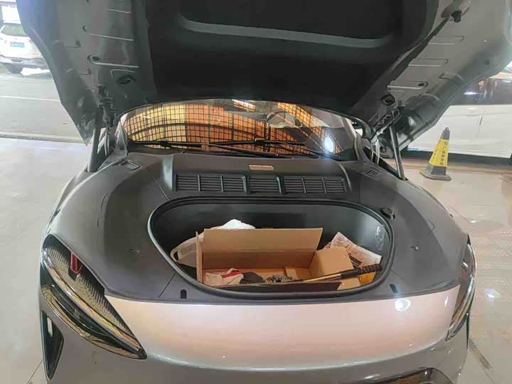 Фото 8 - Xiaomi YU7