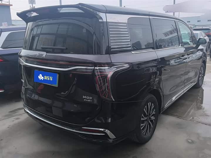 Фото 3 - Hongqi HQ9 Hybrid