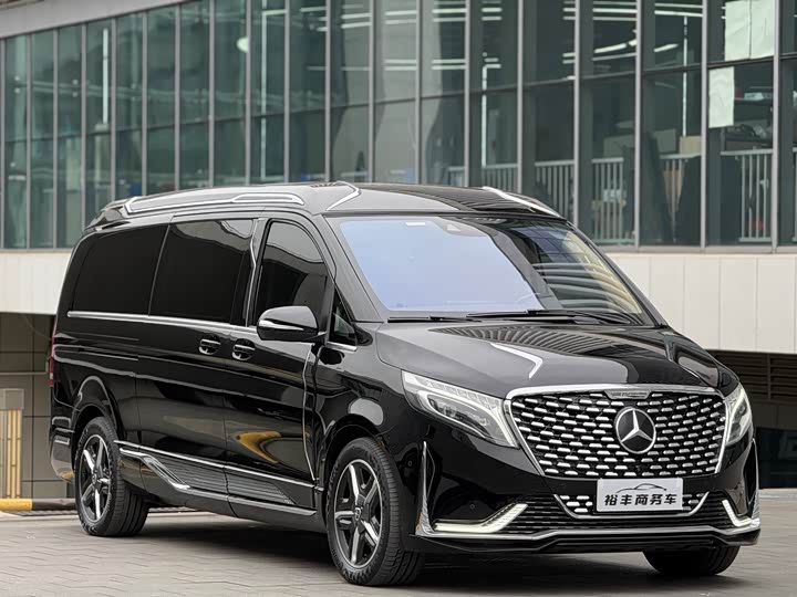 Фото 3 - Mercedes-Benz V-Class