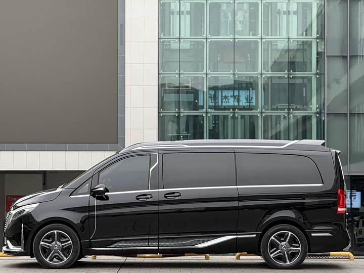 Фото 5 - Mercedes-Benz V-Class