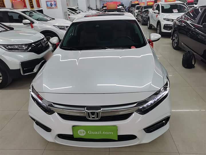 Фото 3 - Honda Inspire