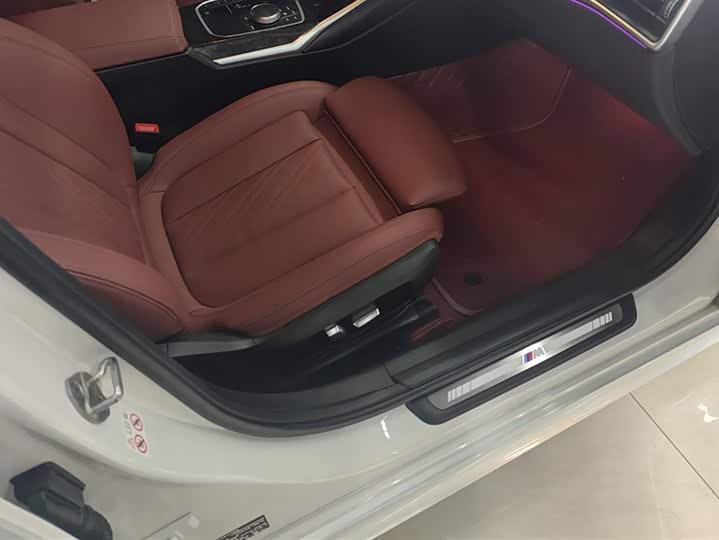 Фото 8 - BMW 3 Series