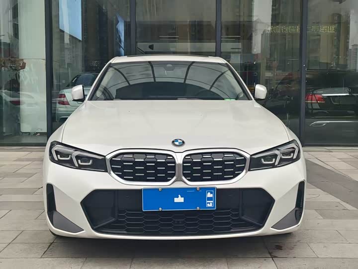 Фото 2 - BMW 3 Series