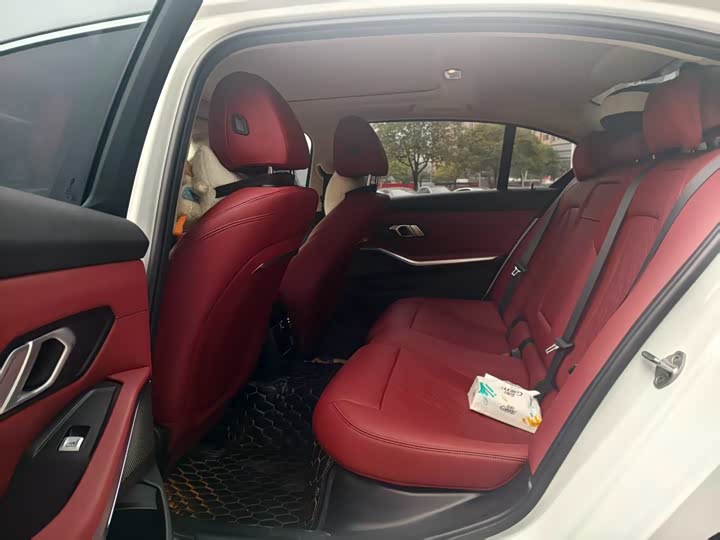 Фото 8 - BMW 3 Series