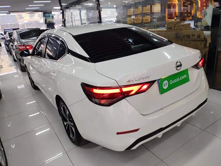 Фото 5 - Nissan Sylphy