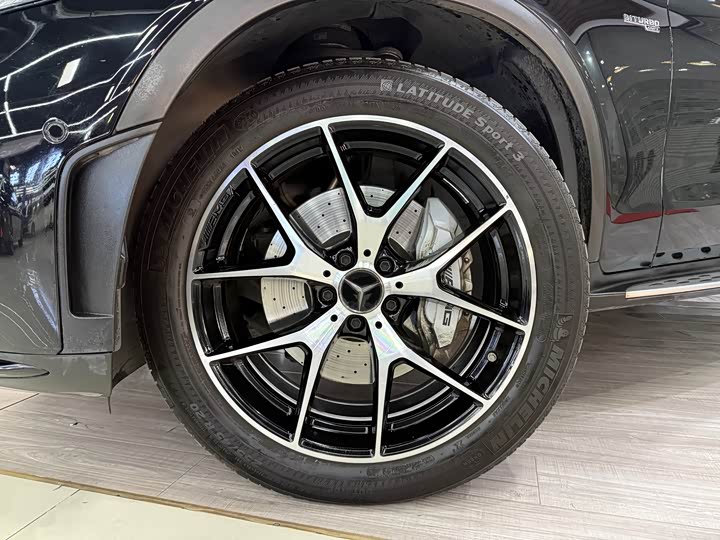 Фото 2 - Mercedes-Benz GLC-Class AMG