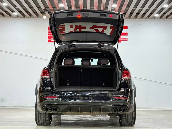 Фото 9 - Mercedes-Benz GLC-Class AMG