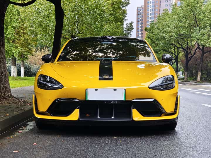 Фото 2 - Xiaomi SU7 Ultra