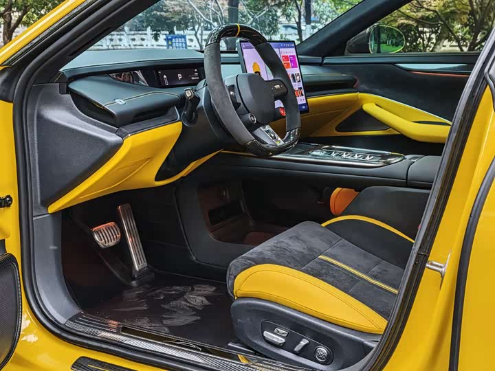 Фото 4 - Xiaomi SU7 Ultra