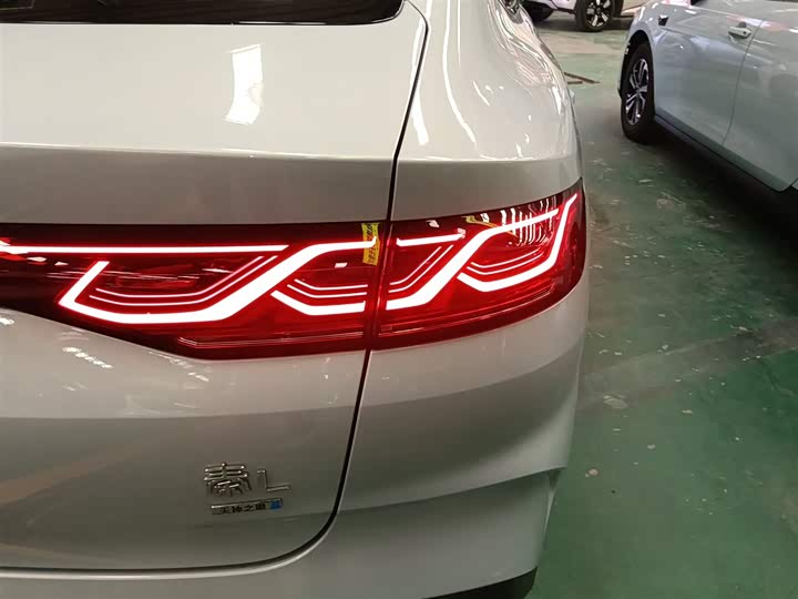 Фото 8 - BYD Qin Plus