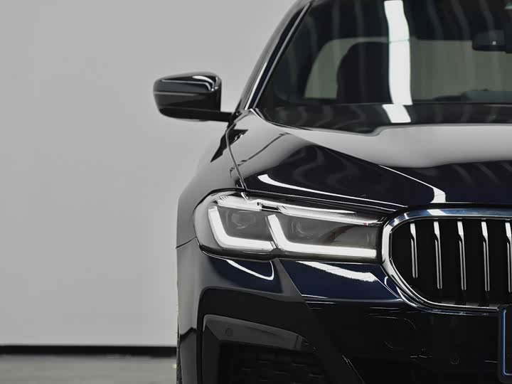 Фото 5 - BMW 5 Series