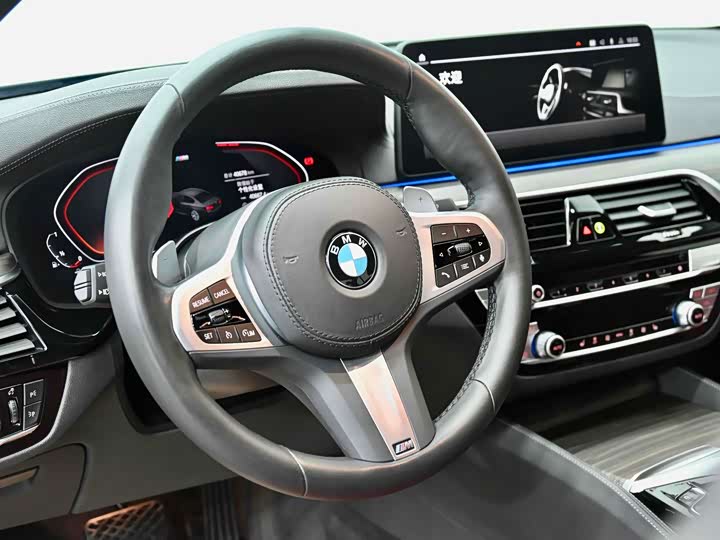 Фото 8 - BMW 5 Series
