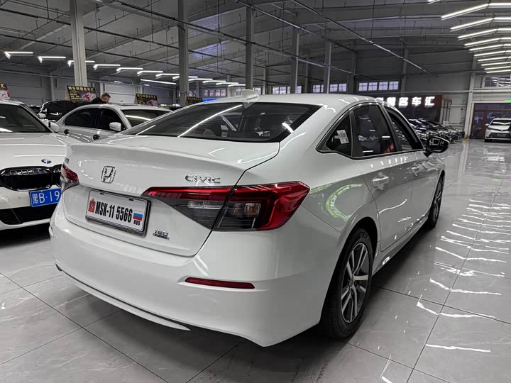 Фото 4 - Honda Civic