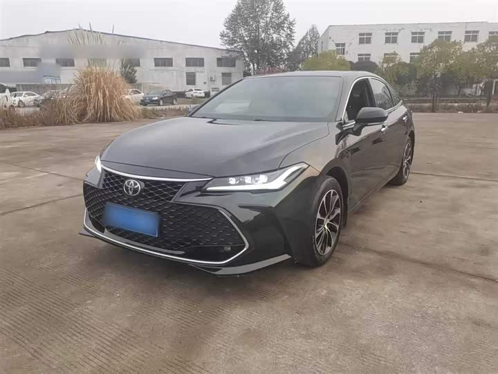 Фото 2 - Toyota Avalon
