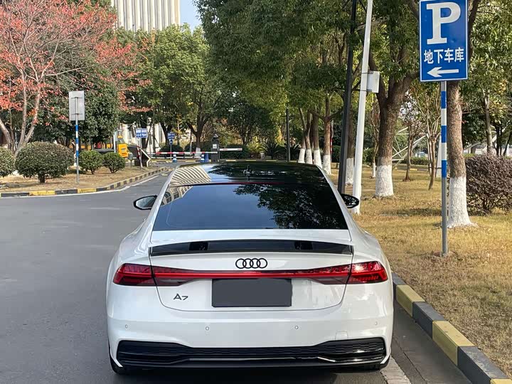 Фото 5 - Audi A7