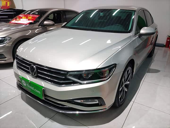 Фото 2 - Volkswagen Magotan