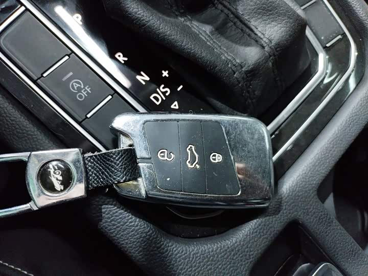 Фото 9 - Volkswagen Magotan