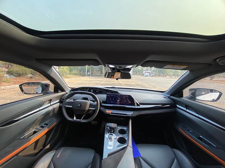 Фото 5 - Changan UNI-V