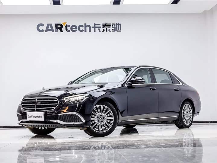 Фото 1 - Mercedes-Benz E-Class