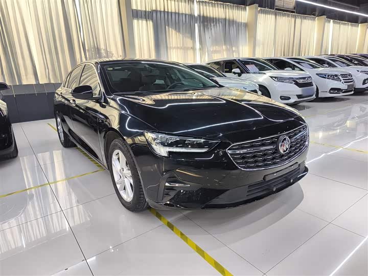 Фото 4 - Buick Regal