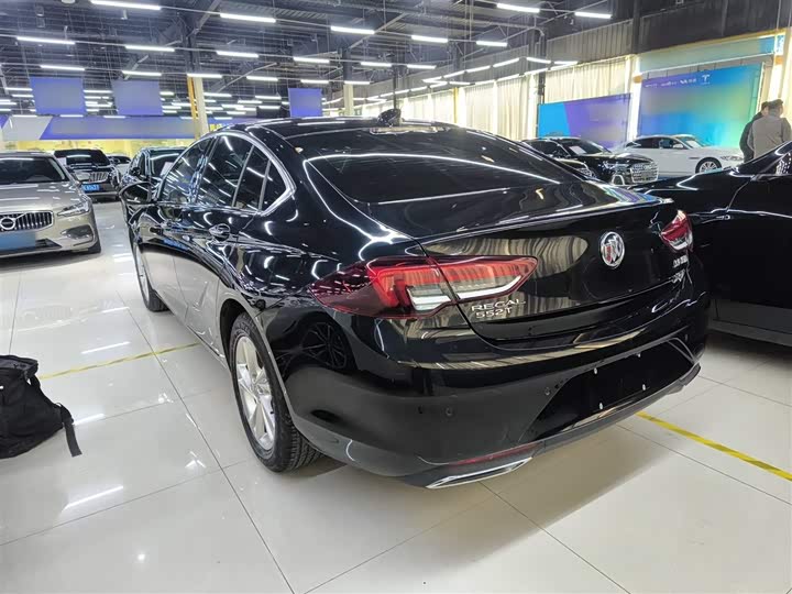 Фото 5 - Buick Regal