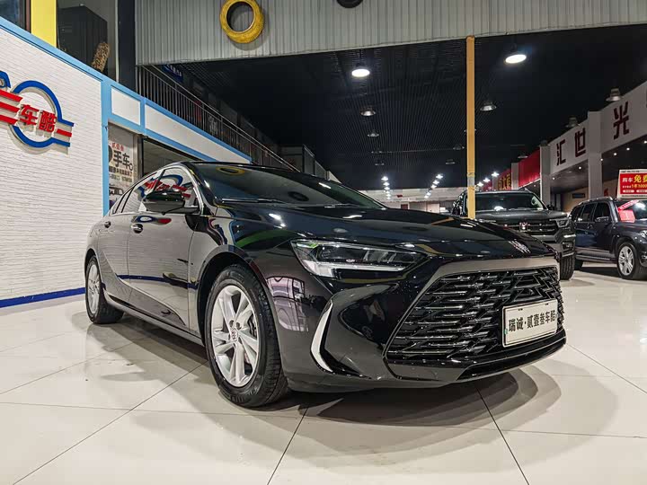 Фото 3 - Buick Regal