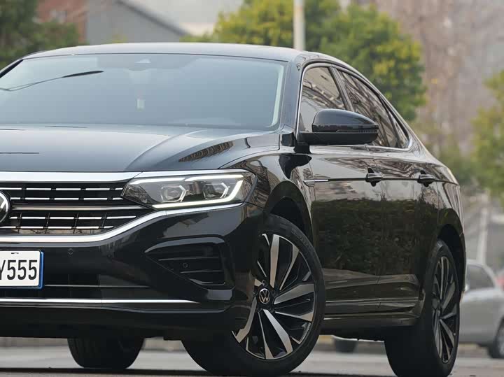 Фото 4 - Volkswagen Passat