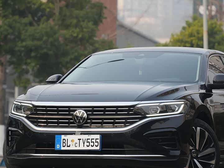 Фото 5 - Volkswagen Passat