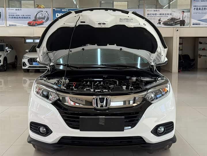 Фото 7 - Honda Vezel