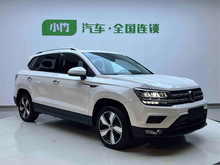 Фото 3 - Volkswagen Tharu