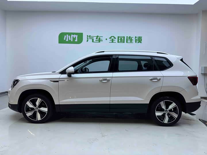 Фото 7 - Volkswagen Tharu