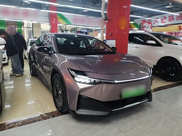 Фото 4 - Toyota bZ3