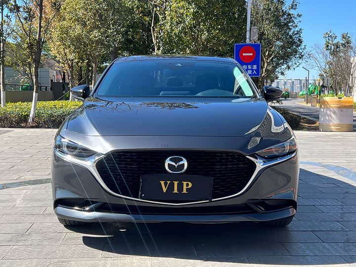 Фото 2 - Mazda 3 (Axela)